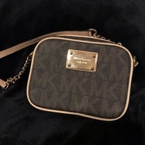 Michael Kors Jet Set small crossbody purse